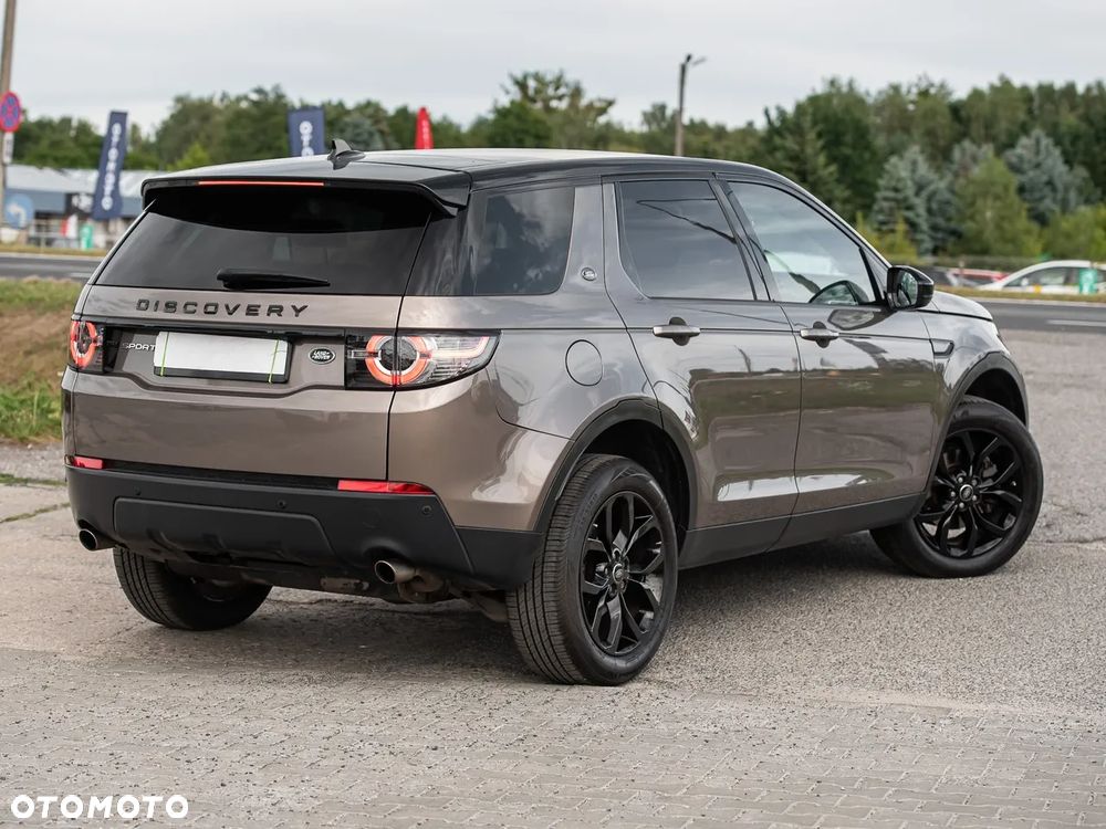 Land Rover Discovery Sport - 13