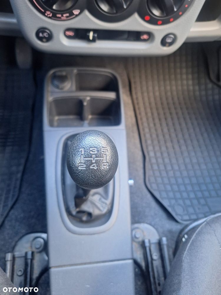 Suzuki Ignis 1.3 GLX - 26