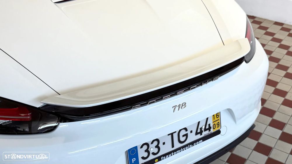 Porsche 718 Boxster 2.0 - 13