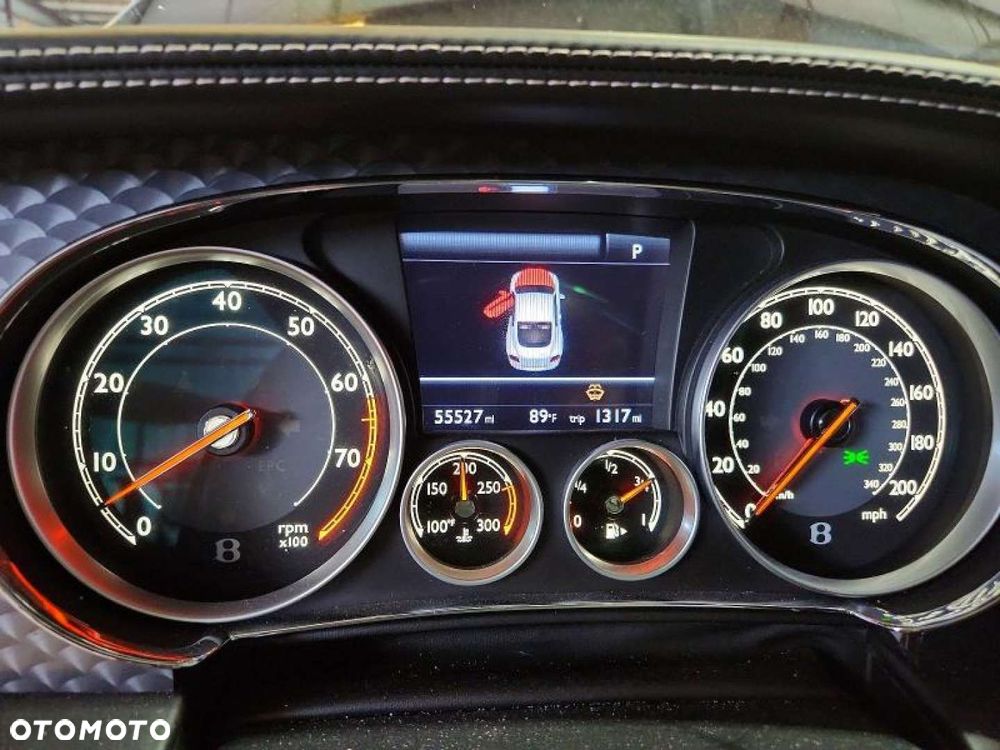 Bentley Continental GT - 11