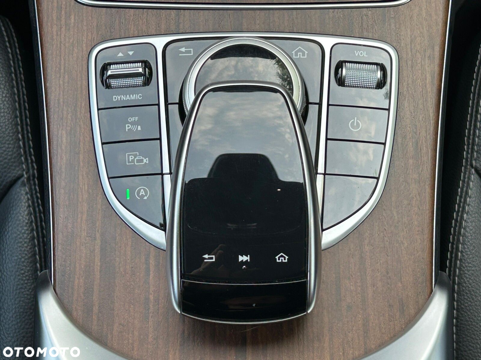 Mercedes-Benz Klasa C 200 9G-TRONIC - 23