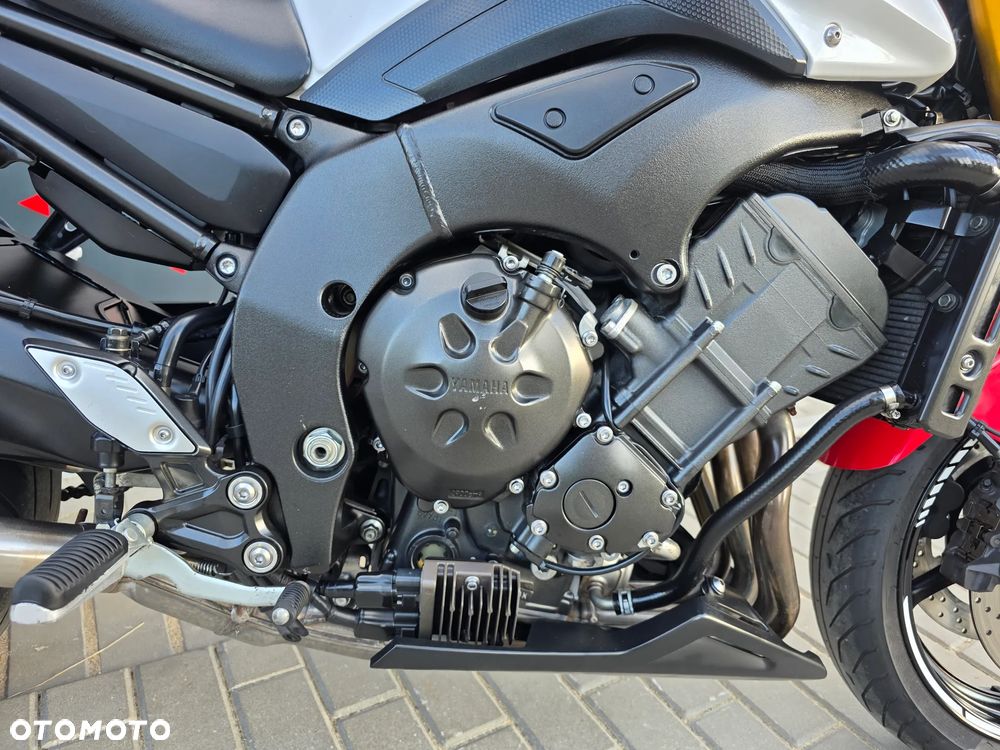 Yamaha FZ8 - 24