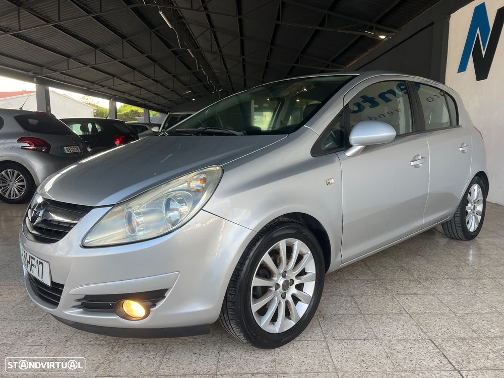 Opel Corsa 1.2 Cosmo - 3