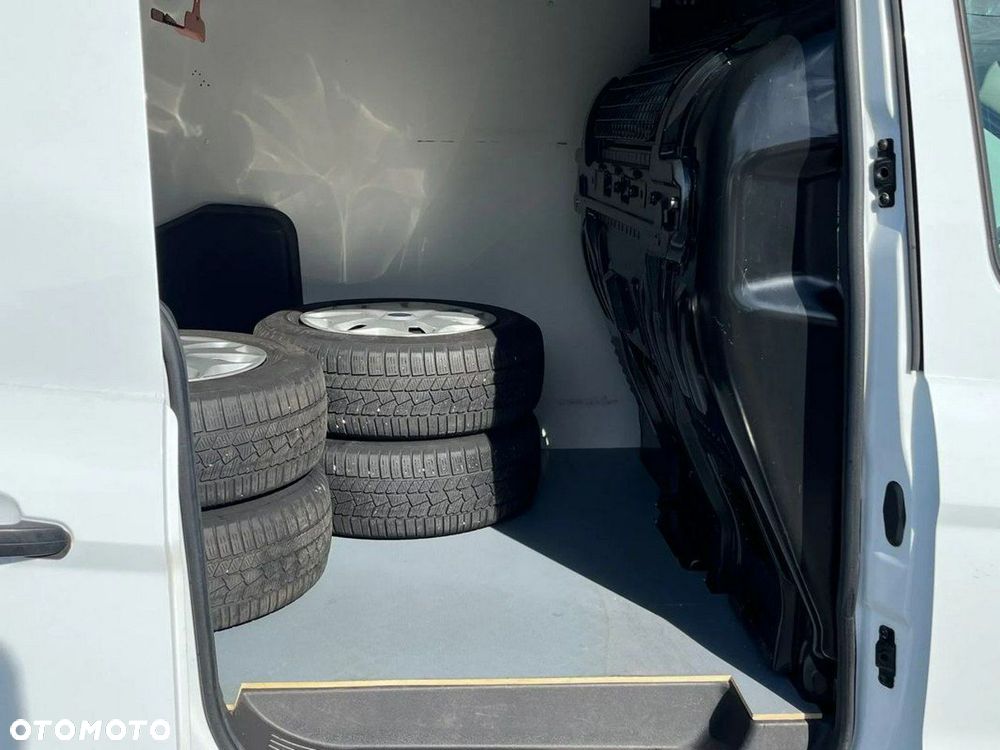 Ford Transit Connect - 15