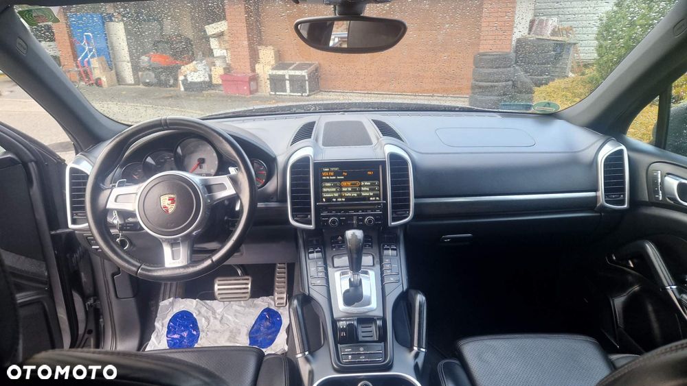 Porsche Cayenne - 6