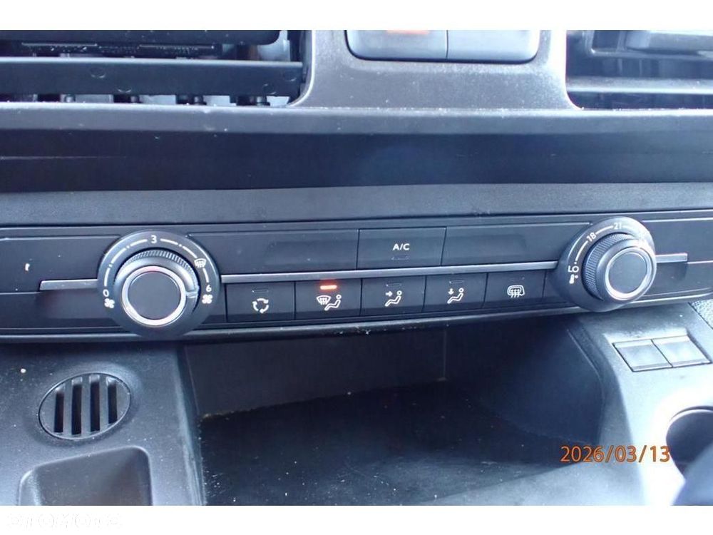 Peugeot Partner - 32