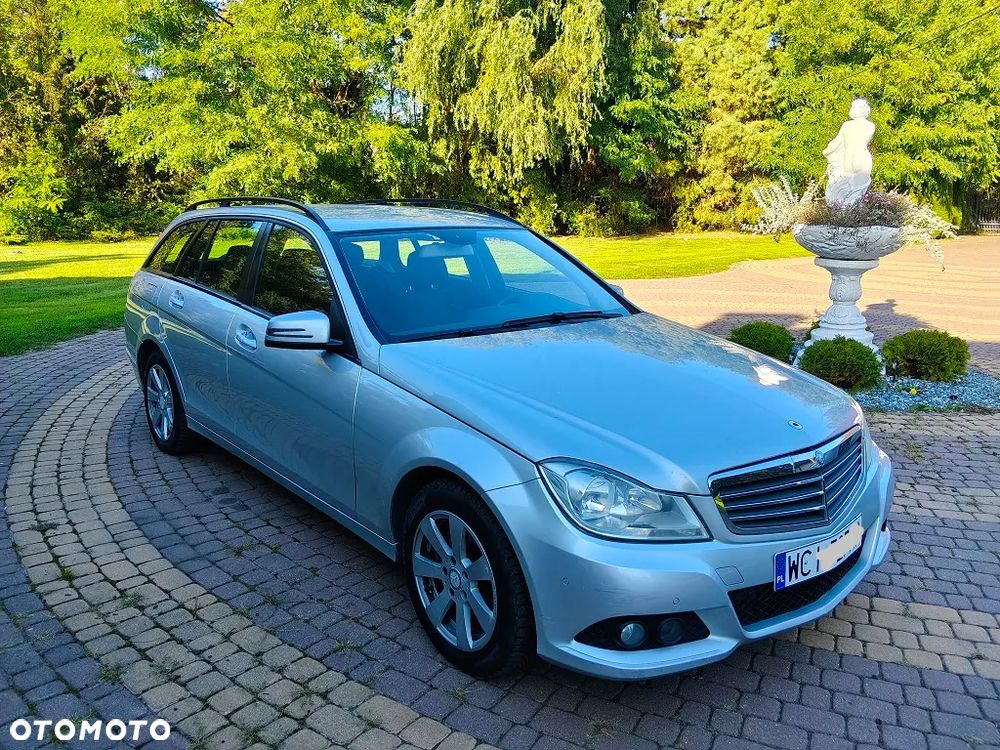 Mercedes-Benz Klasa C 220 CDI DPF (BlueEFFICIENCY) Elegance - 11