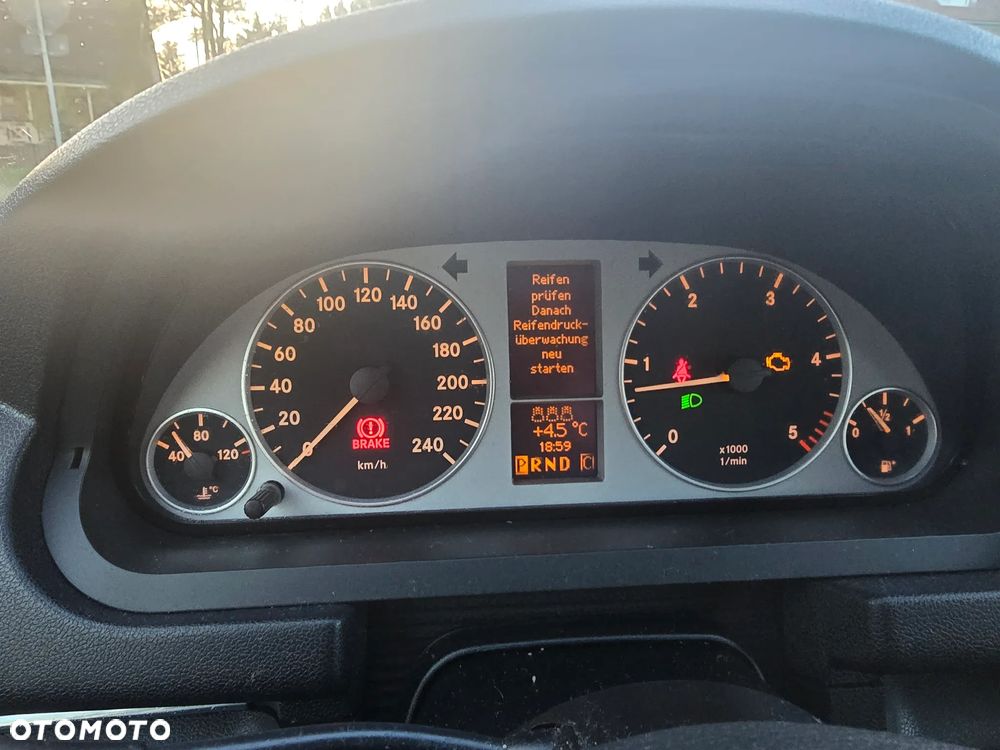 Mercedes-Benz Klasa B 180 CDI Autotronic - 9