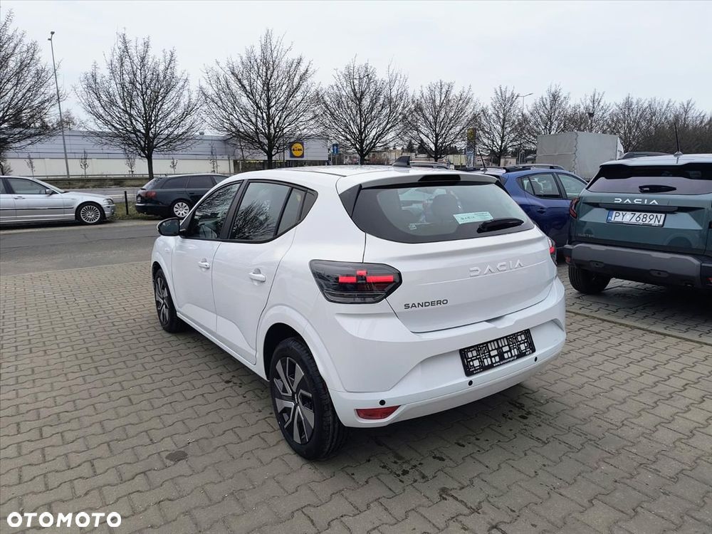 Dacia Sandero - 3