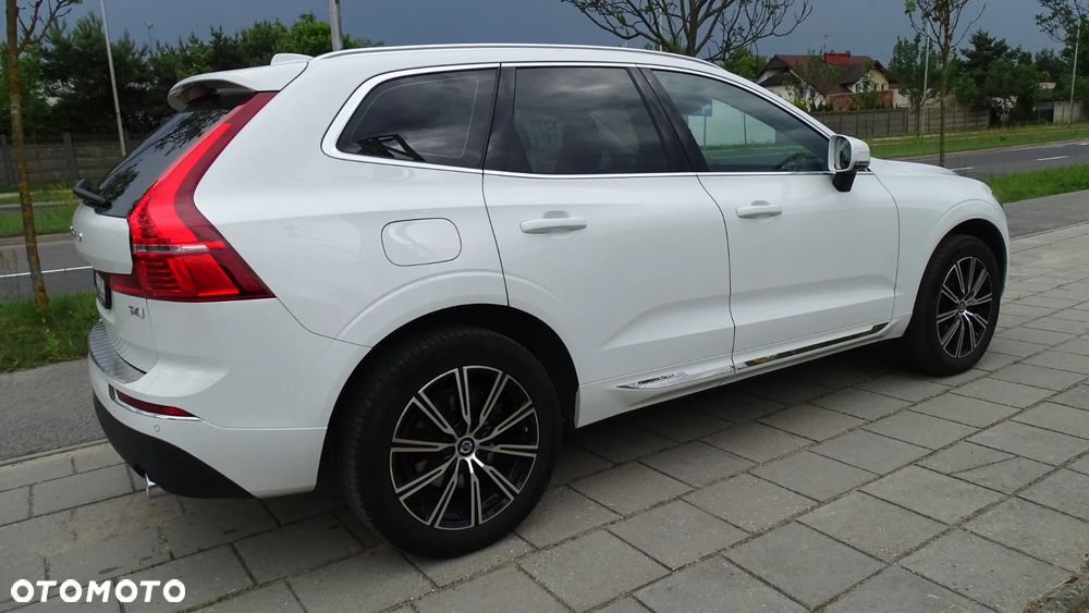 Volvo XC 60 T4 Momentum - 4