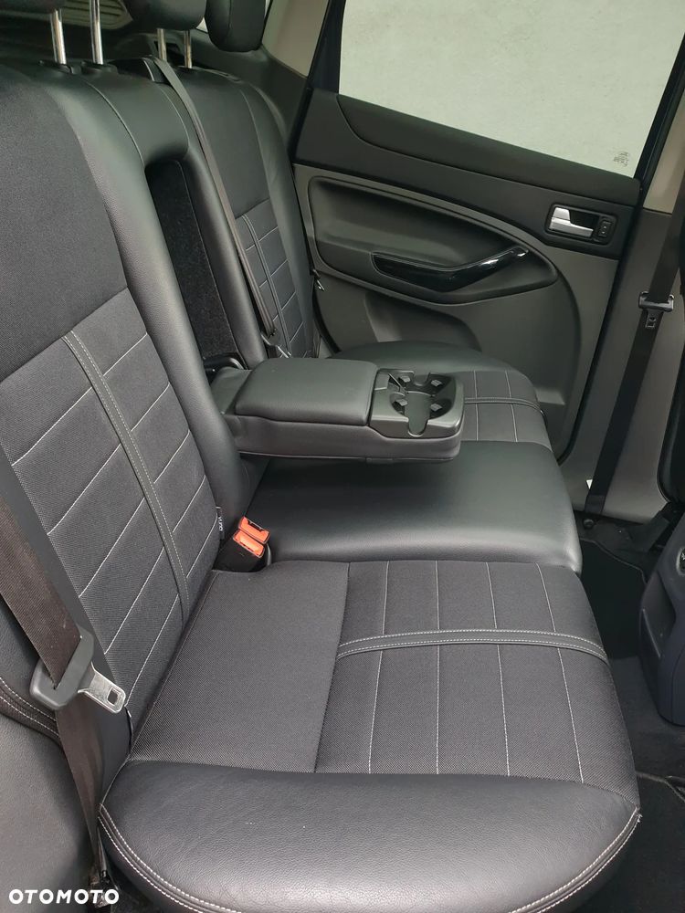 Ford Kuga 2.0 TDCi Titanium S - 34