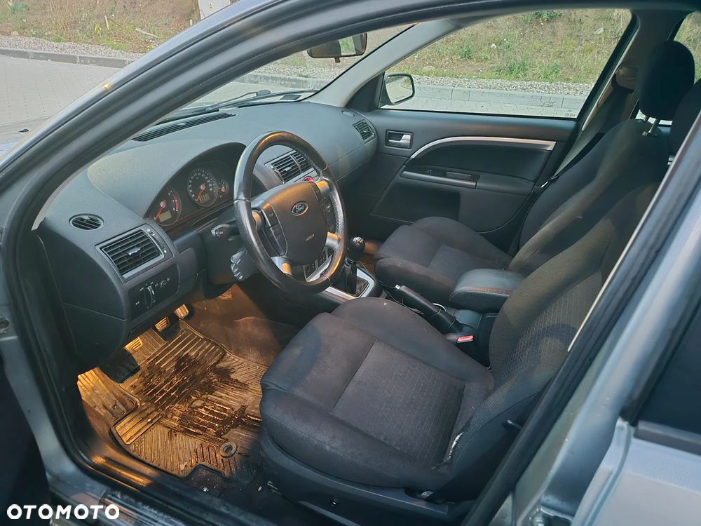 Ford Mondeo 2.0 Trend / Trend+ - 12