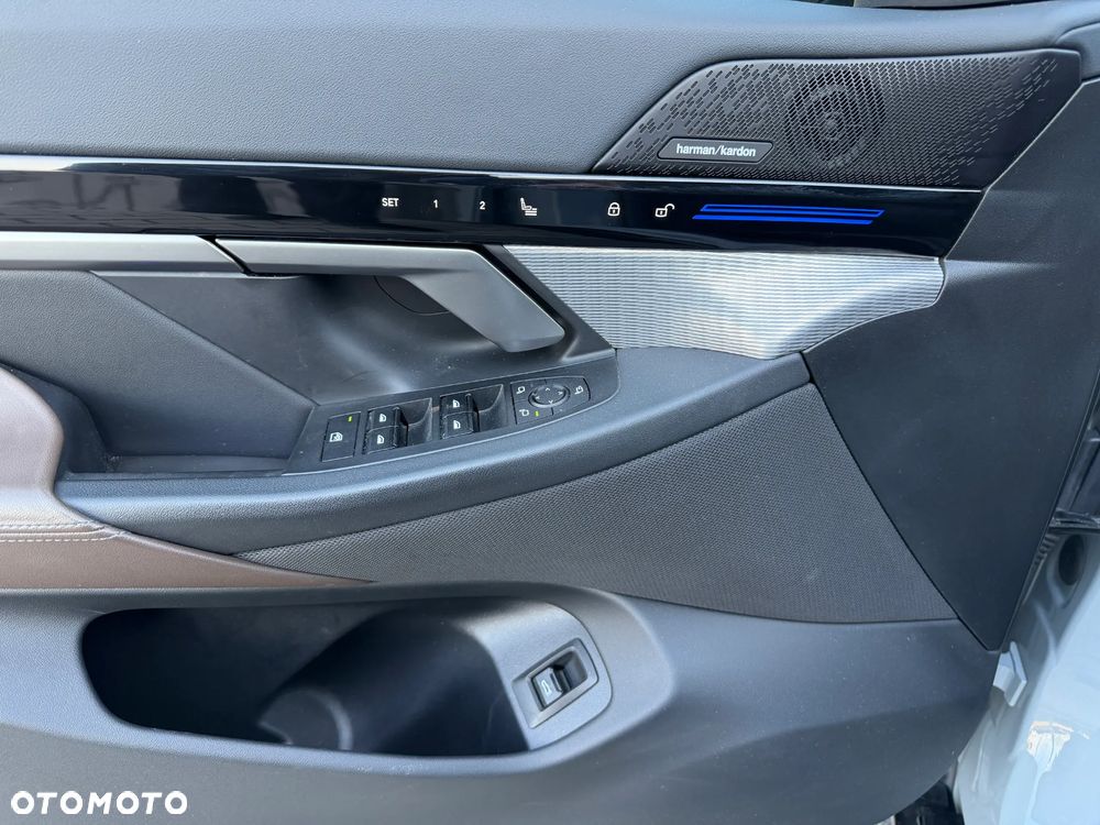 BMW Seria 5 ver-520d-xdrive-mhev-m-sport - 26