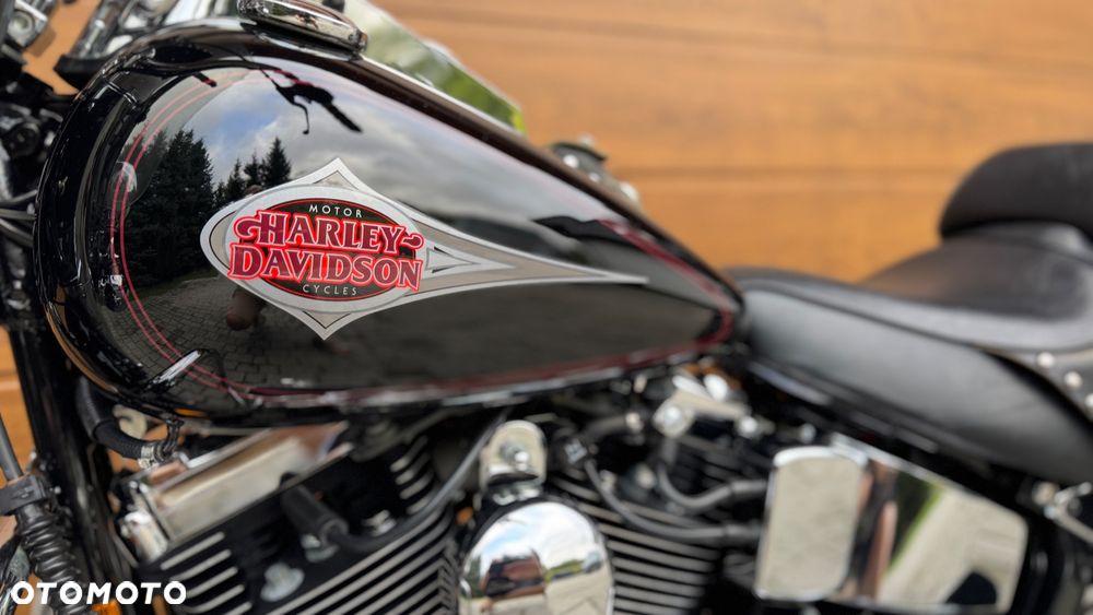 Harley-Davidson Softail Heritage Classic - 20