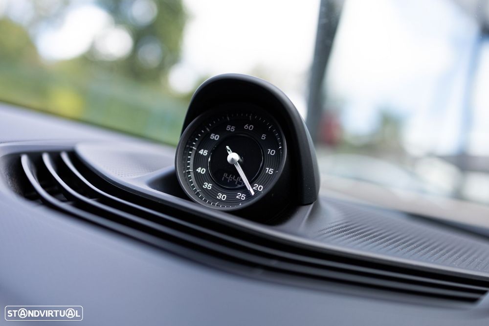 Porsche Taycan 4S Bateria Performance Plus - 43