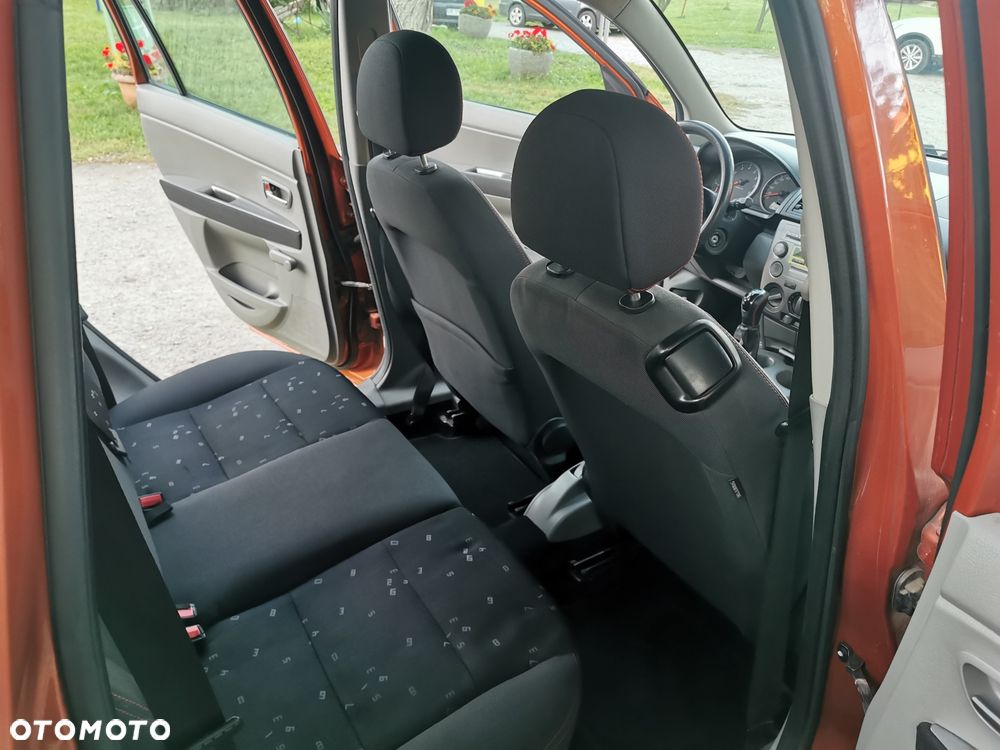 Mazda 2 - 6