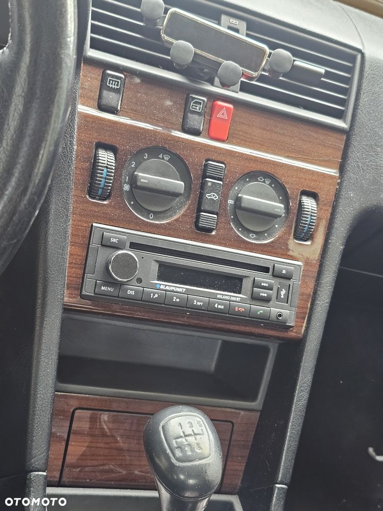 Mercedes-Benz Klasa C 180 Elegance - 28