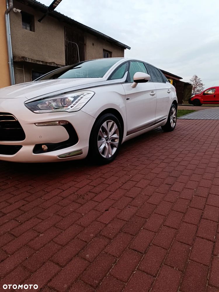 Citroën DS5 2.0 HDi Hybrid4 SoChic MCP - 5