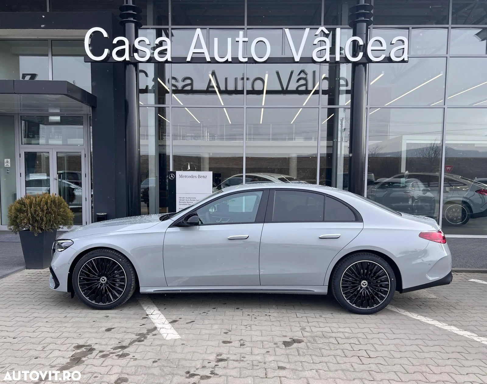 Mercedes-Benz E 220 d MHEV 4MATIC Aut. - 2