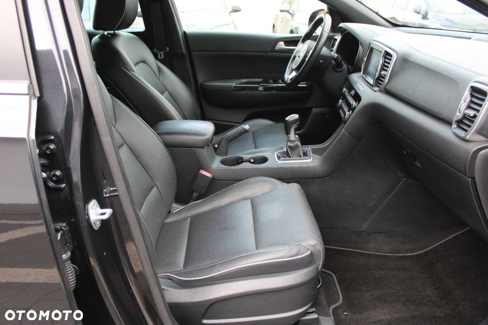 Kia Sportage - 36