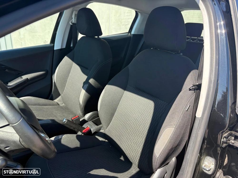 Peugeot 208 1.2 PureTech Style - 8