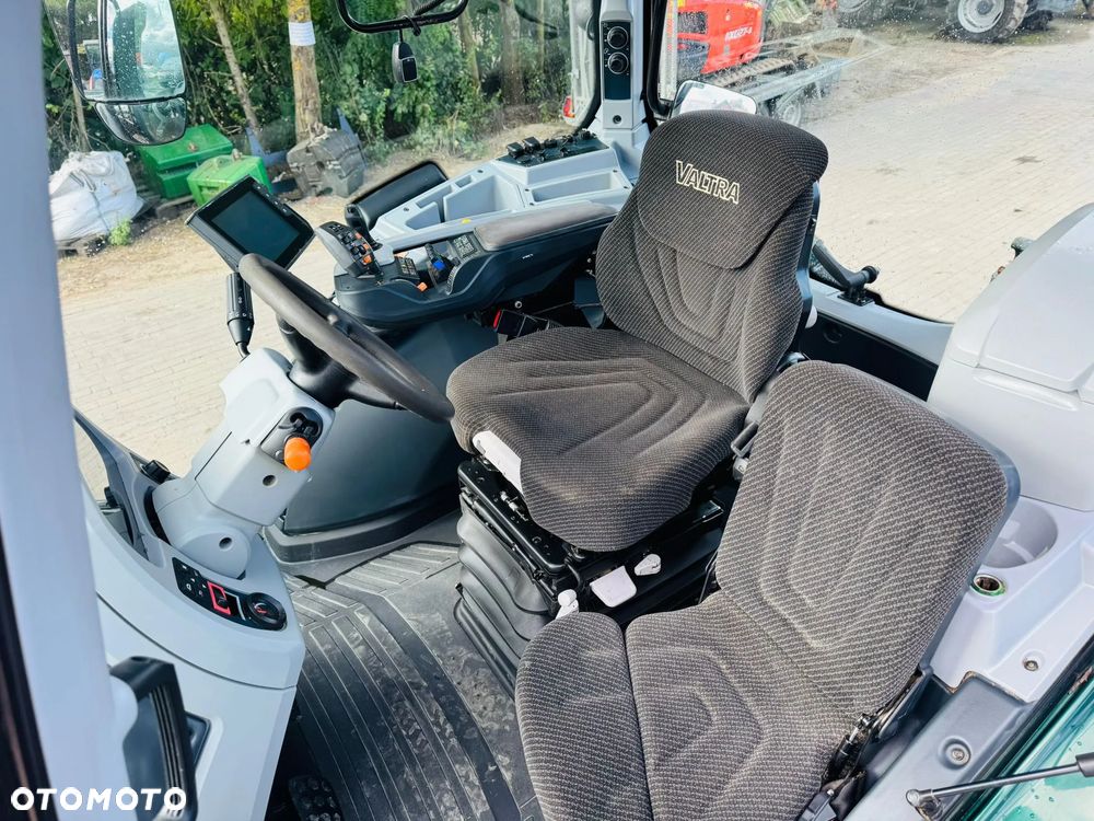Valtra T214 Versu - 14
