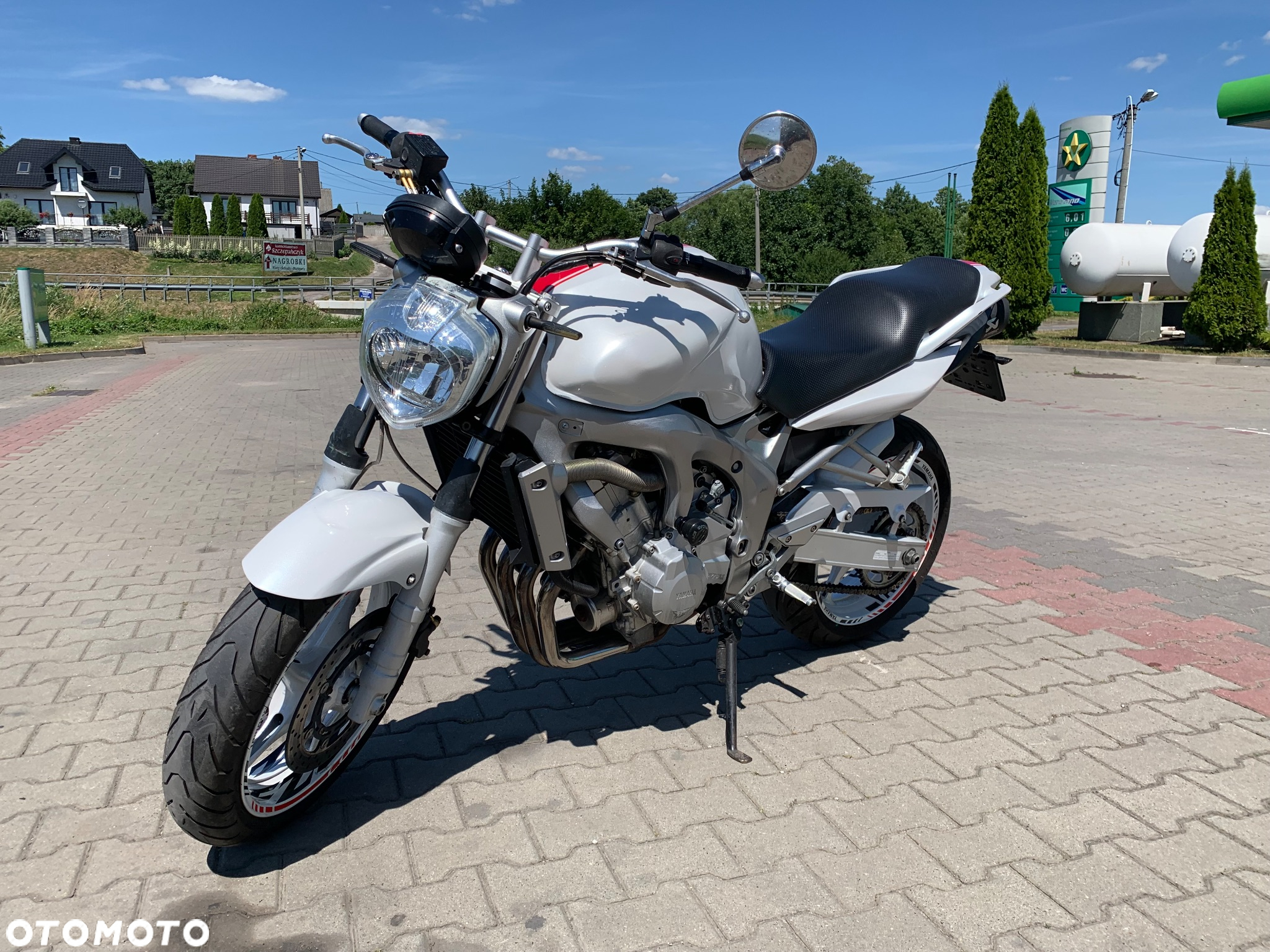 Yamaha FZ6 - 4