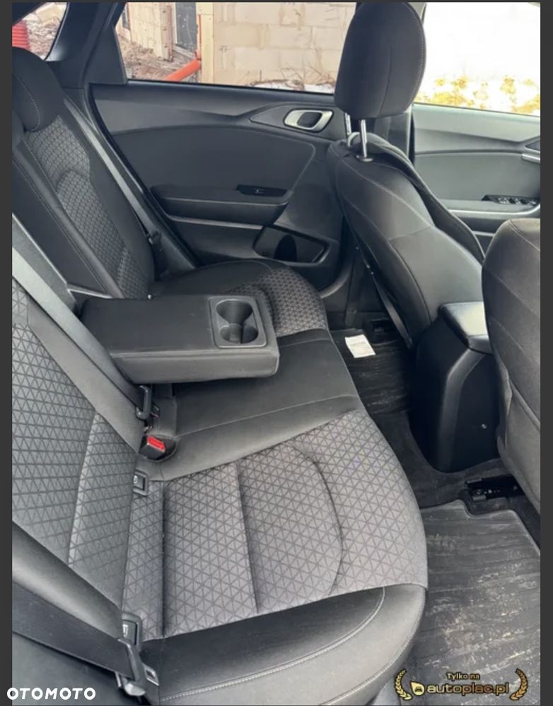 Kia Ceed 1.5 T-GDI M - 16