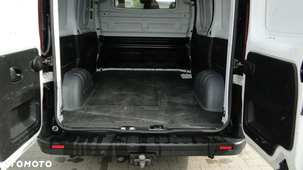 Renault Trafic - 12