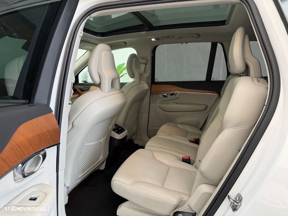 Volvo XC 90 2.0 B5 Momentum Plus AWD - 24