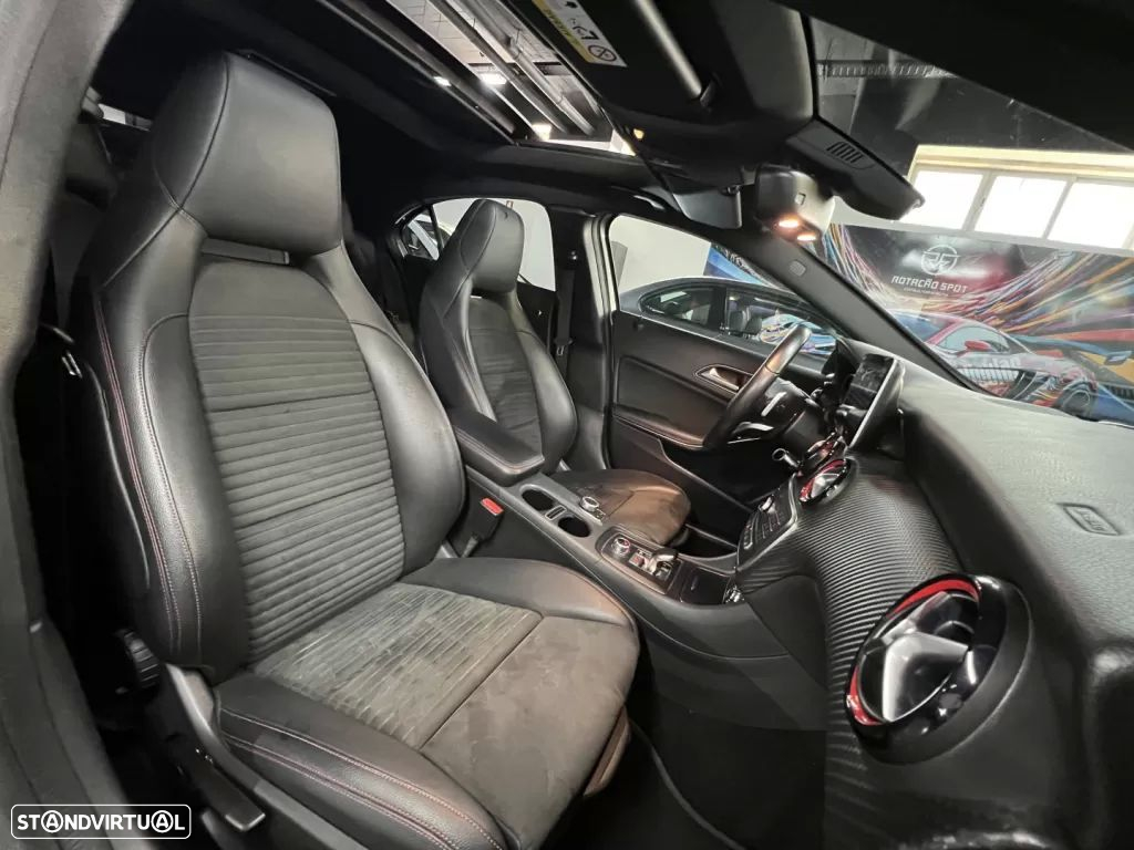 Mercedes-Benz A 45 AMG 4Matic Speedshift 7G-DCT - 4