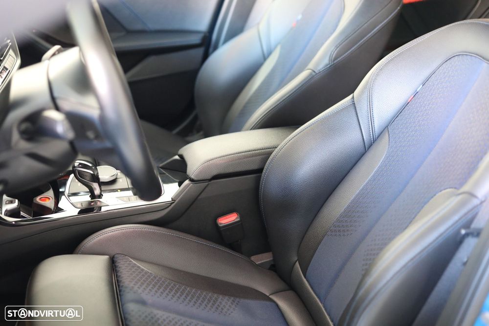 BMW 118 i Pack M Auto - 16