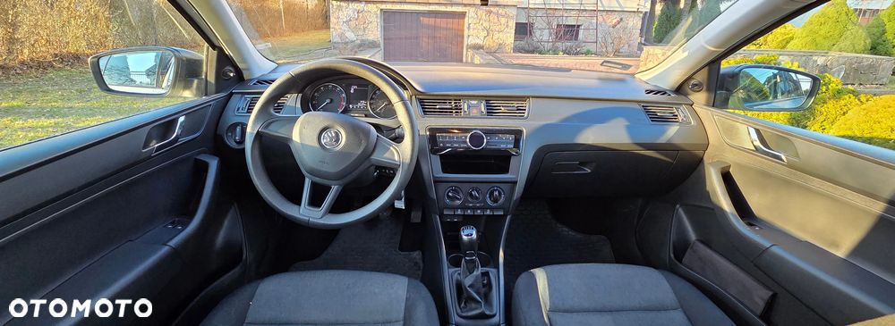 Skoda RAPID 1.2 TSI Active - 10