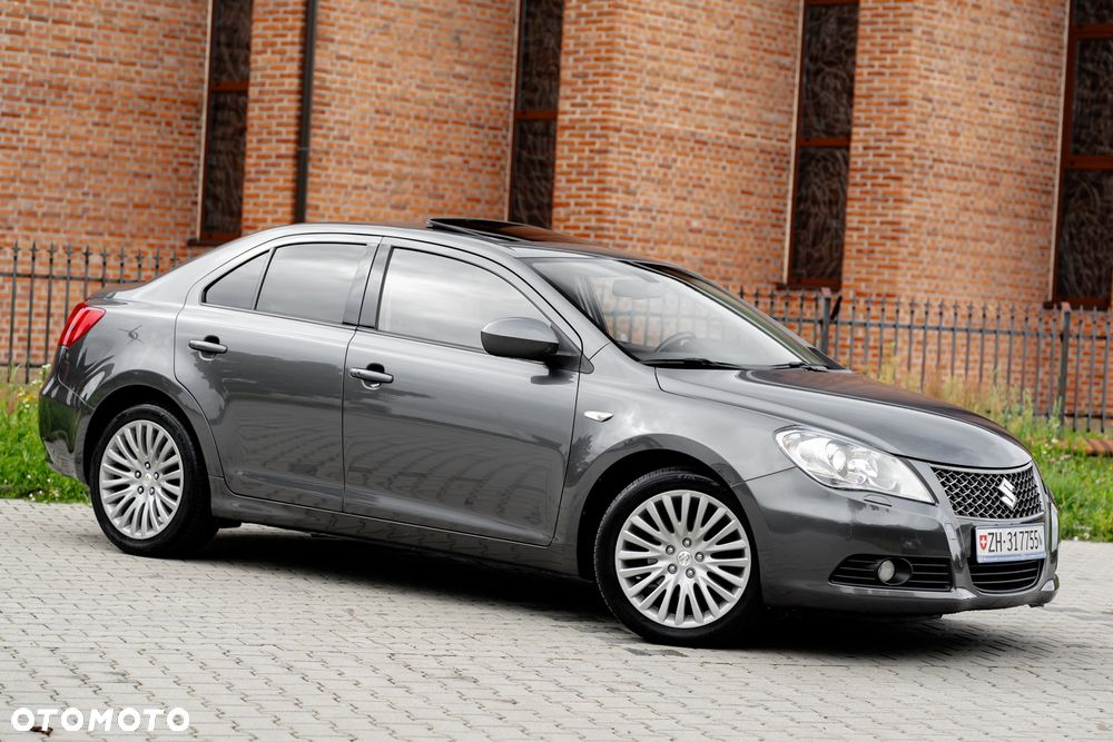 Suzuki Kizashi 2.4 4x4 CVT Sport - 4