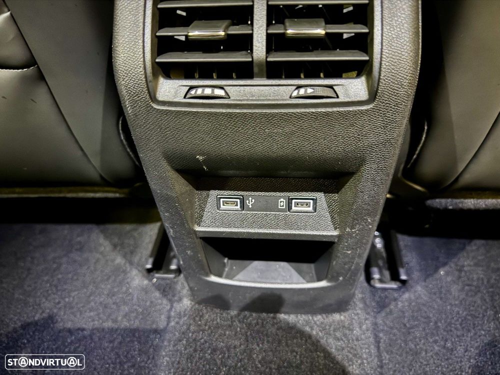 Peugeot 308 1.2 PureTech Allure Pack EAT8 — fotografia 36