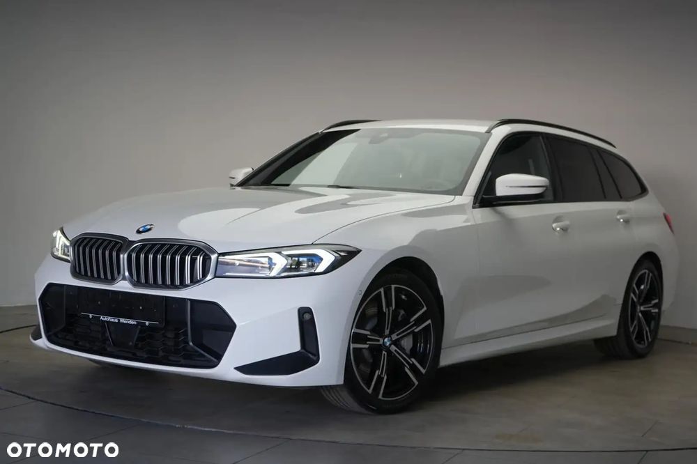 BMW Seria 3 330i xDrive M Sport - 4