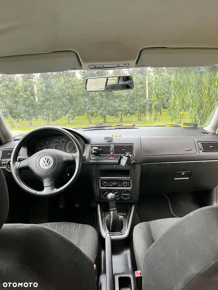 Volkswagen Golf 1.9 TDI Q - 7