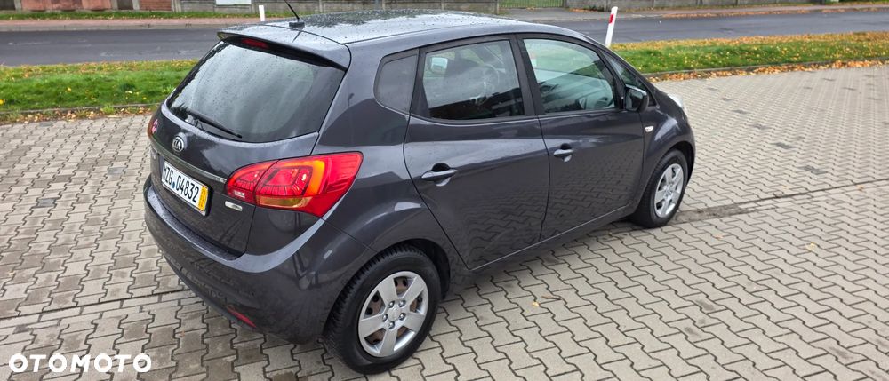 Kia Venga - 3