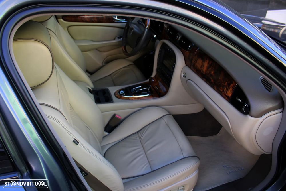 Jaguar XJ XJ6 2.7 D V6 Executive - 30