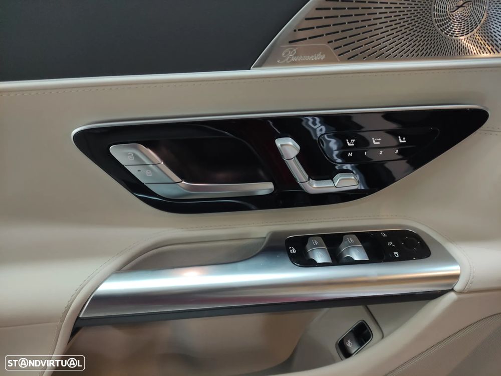 Mercedes-Benz SL 63 AMG 4Matic+ - 11