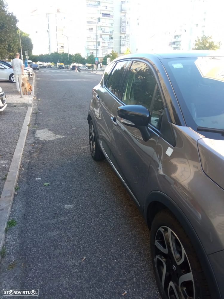 Renault Captur 0.9 TCE Helly Hansen - 2