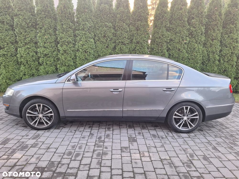 Volkswagen Passat 1.9 TDI DPF BlueMotion - 2