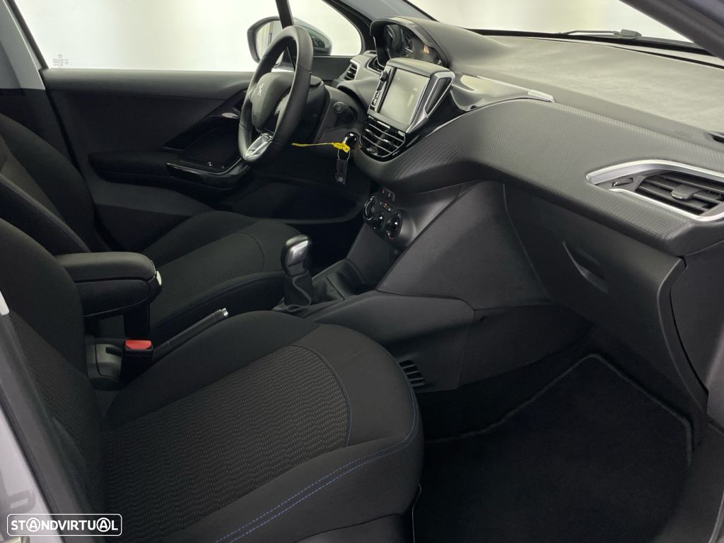 Peugeot 208 1.2 PureTech Active - 23