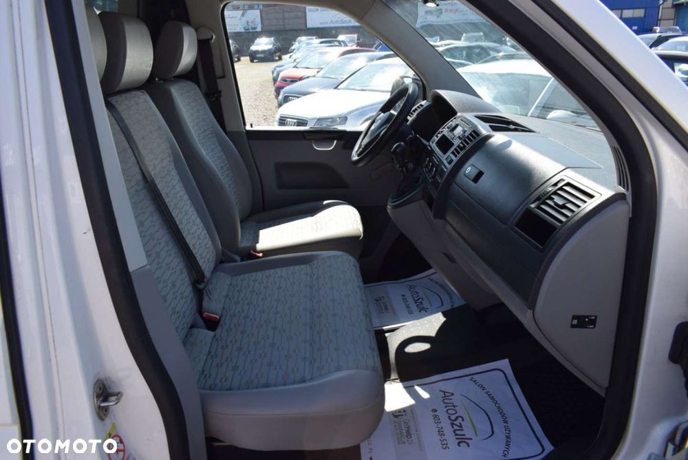 Volkswagen Transporter T5 - 21