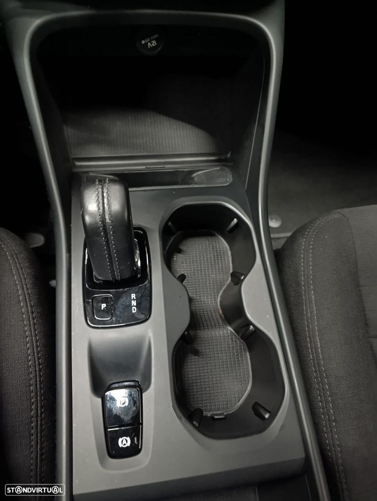 Volvo XC 40 1.5 T2 Momentum Geartronic - 16