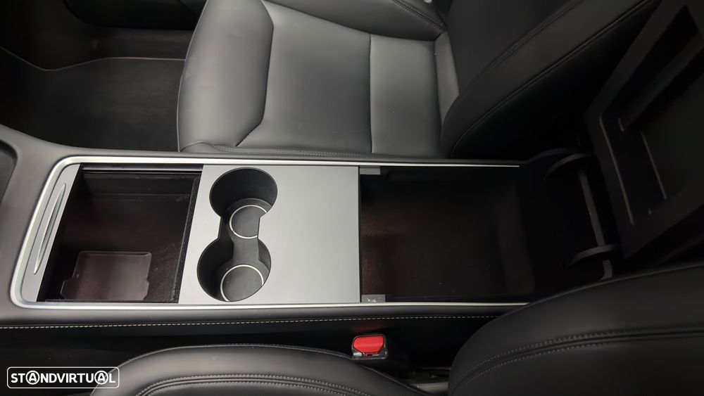 Tesla Model Y RWD - 33