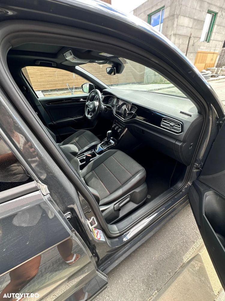 Volkswagen T-Roc - 12