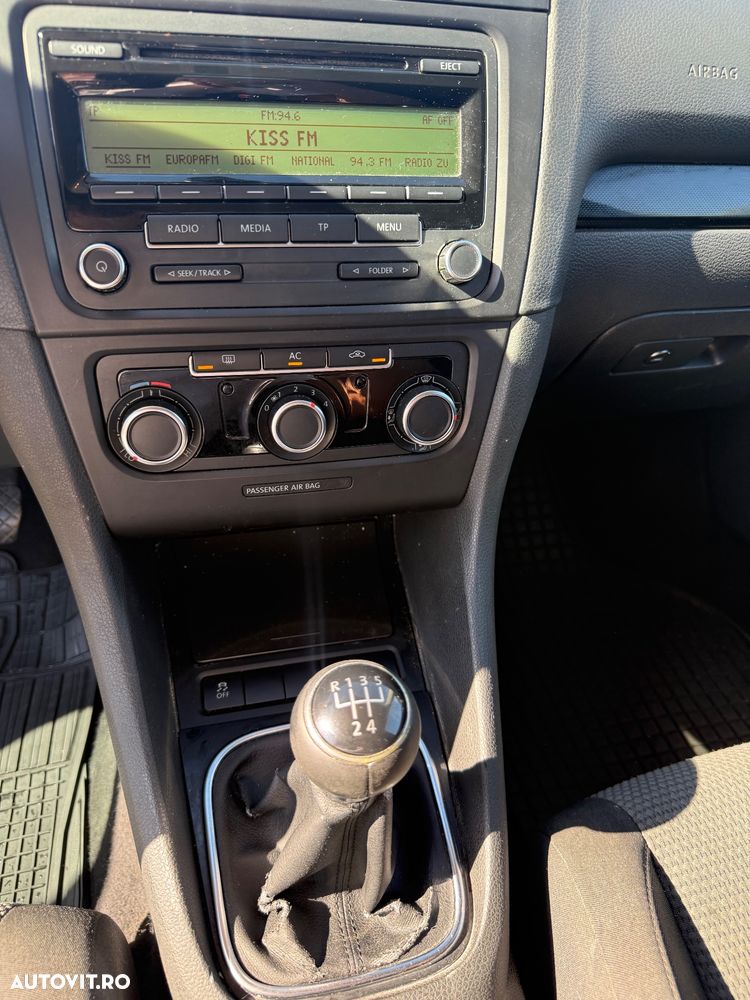 Volkswagen Golf - 9