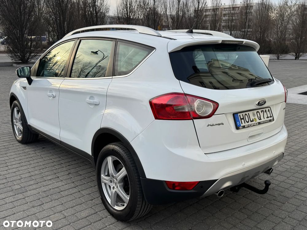 Ford Kuga 2.0 TDCi 4x4 Titanium - 25