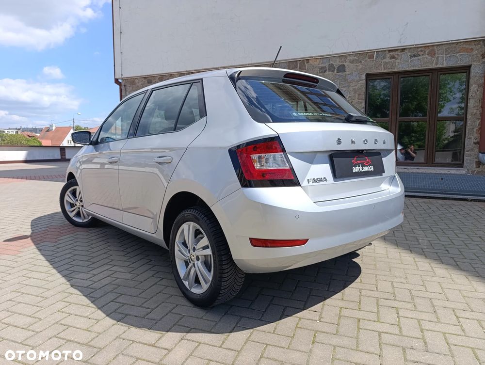 Skoda Fabia 1.0 TSI Ambition - 11